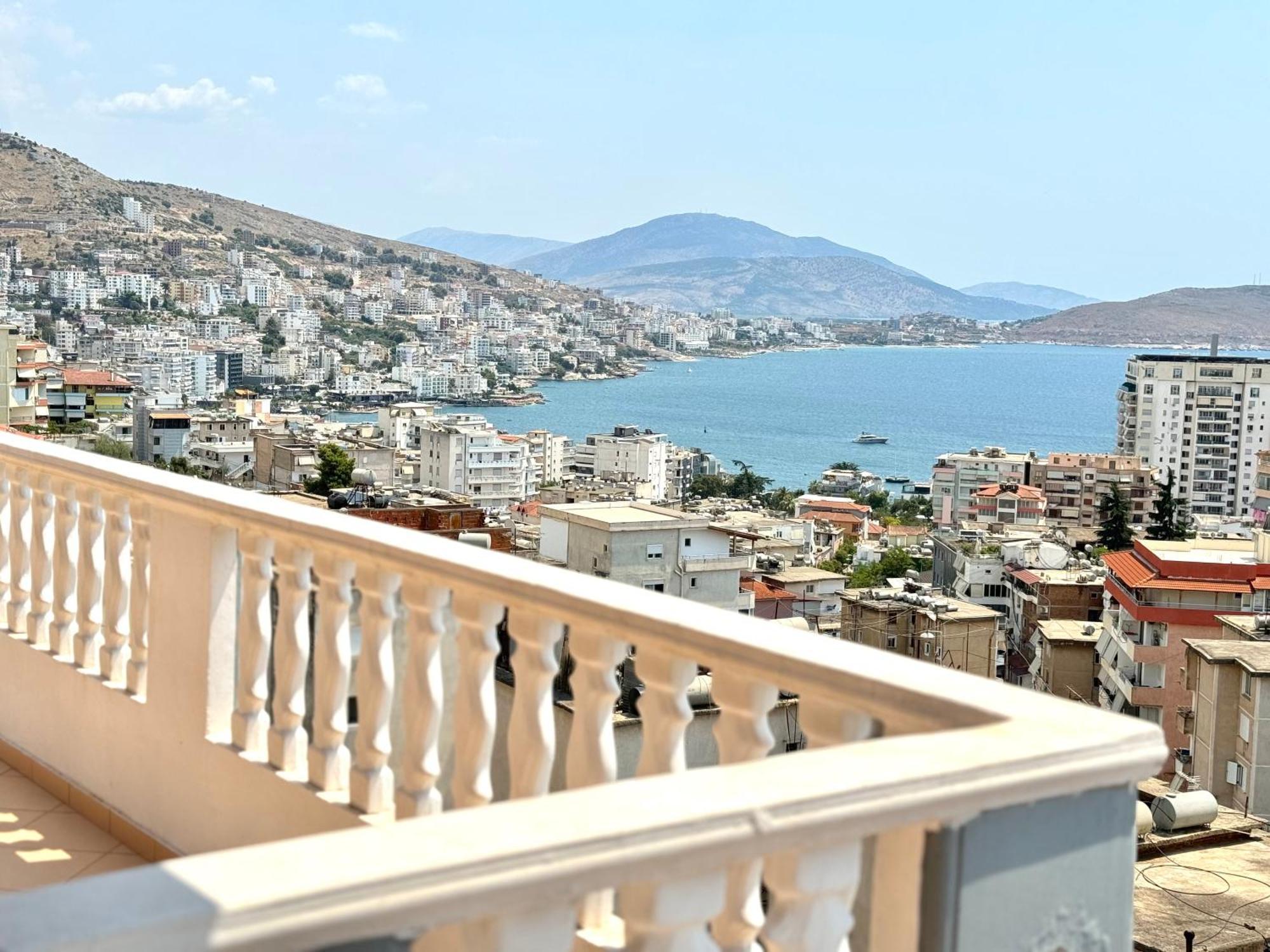 Amar'S Apartments Саранда Екстер'єр фото